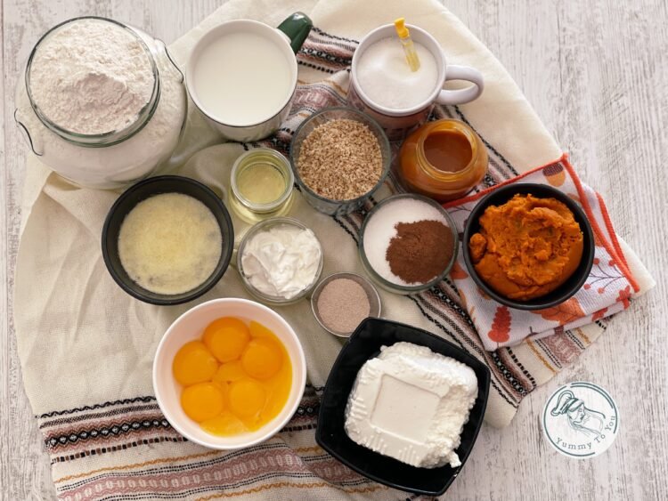 Cozonaci pufoși cu dovleac și brânză ingredienten