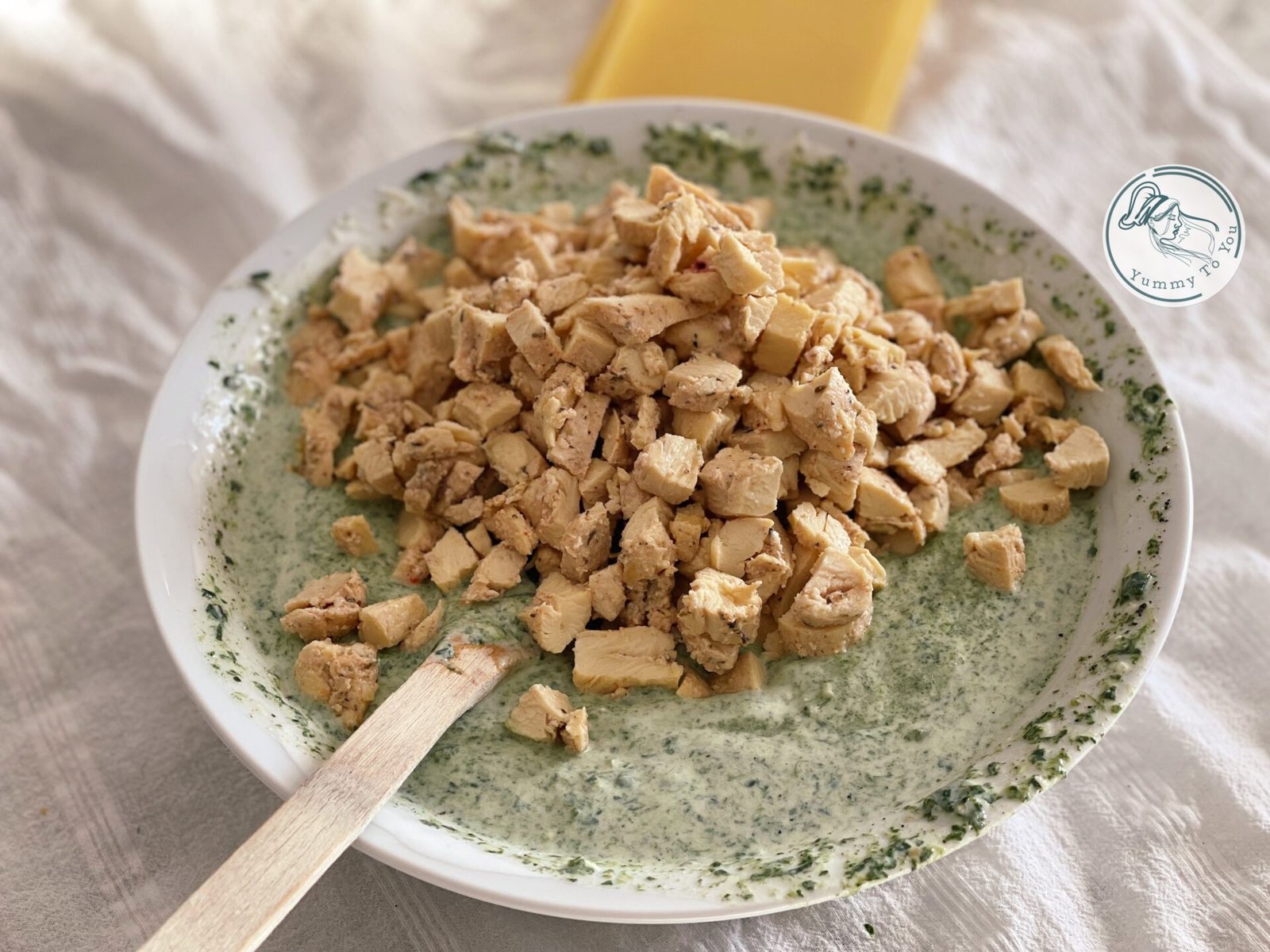 Pregatire sos cremos cu branza 2