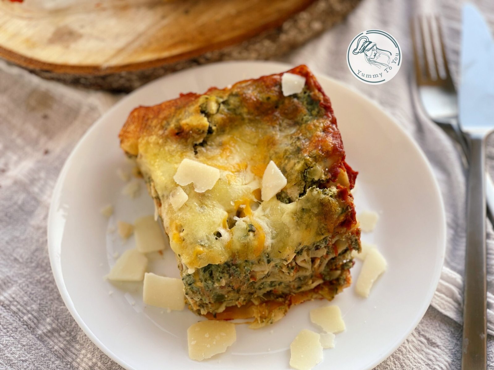 Lasagna cu pui marinat și spanac servire 2