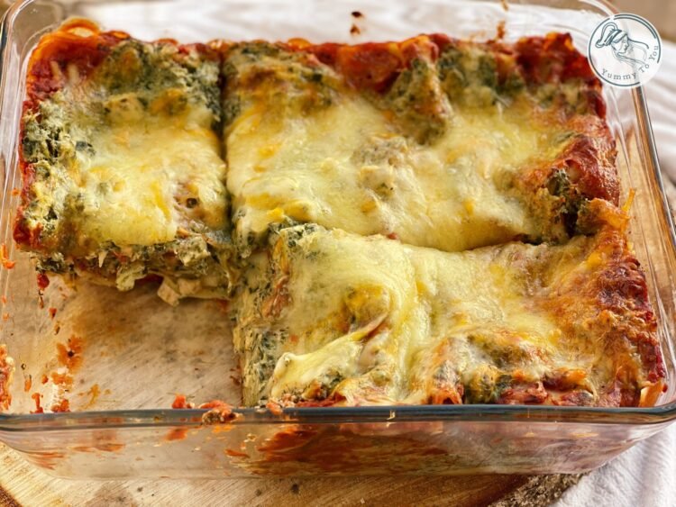 Lasagna cu pui marinat și spanac portionare Lasagna cu pui marinat și spanac portionare
