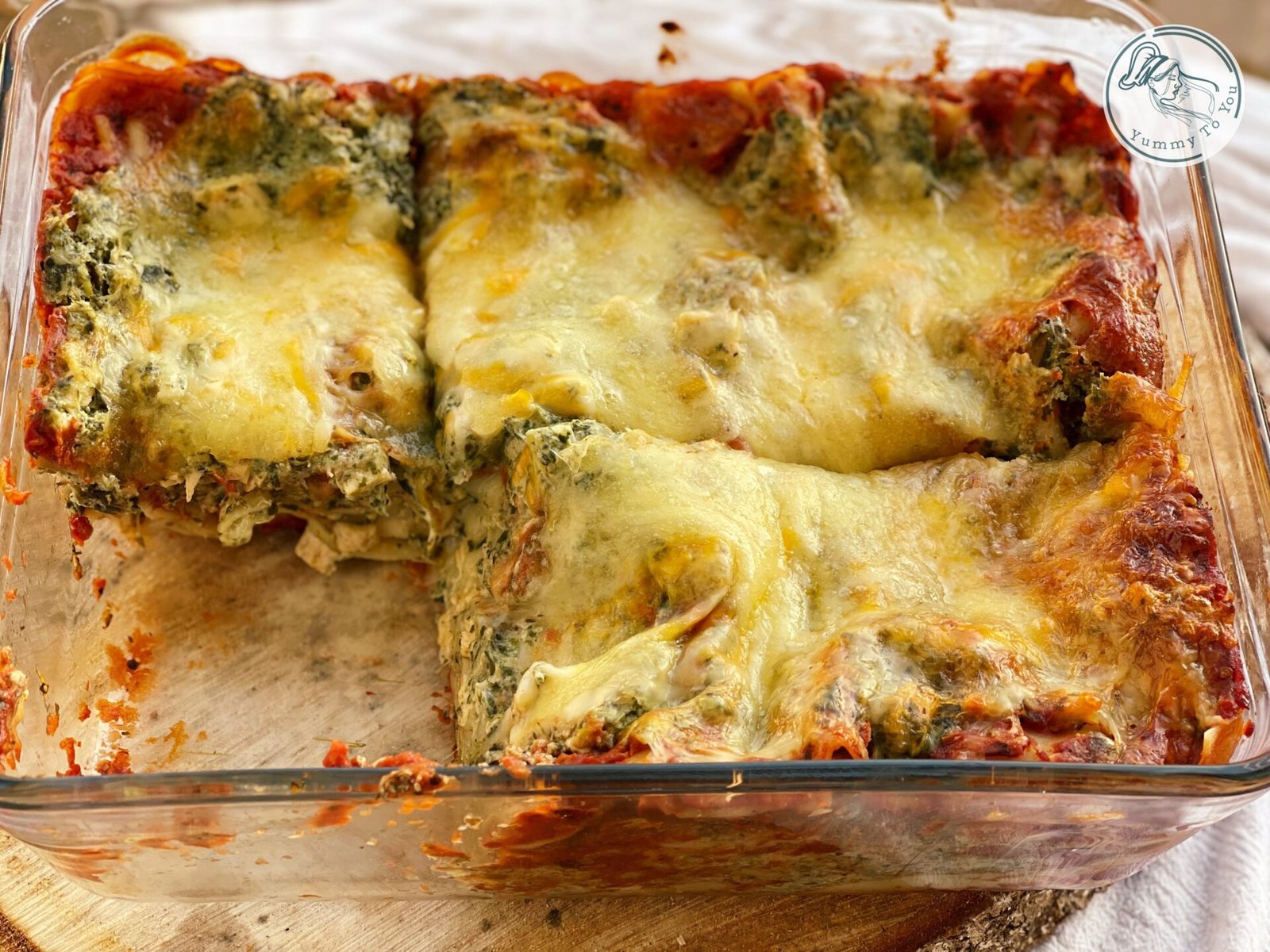 Lasagna cu pui marinat și spanac portionare