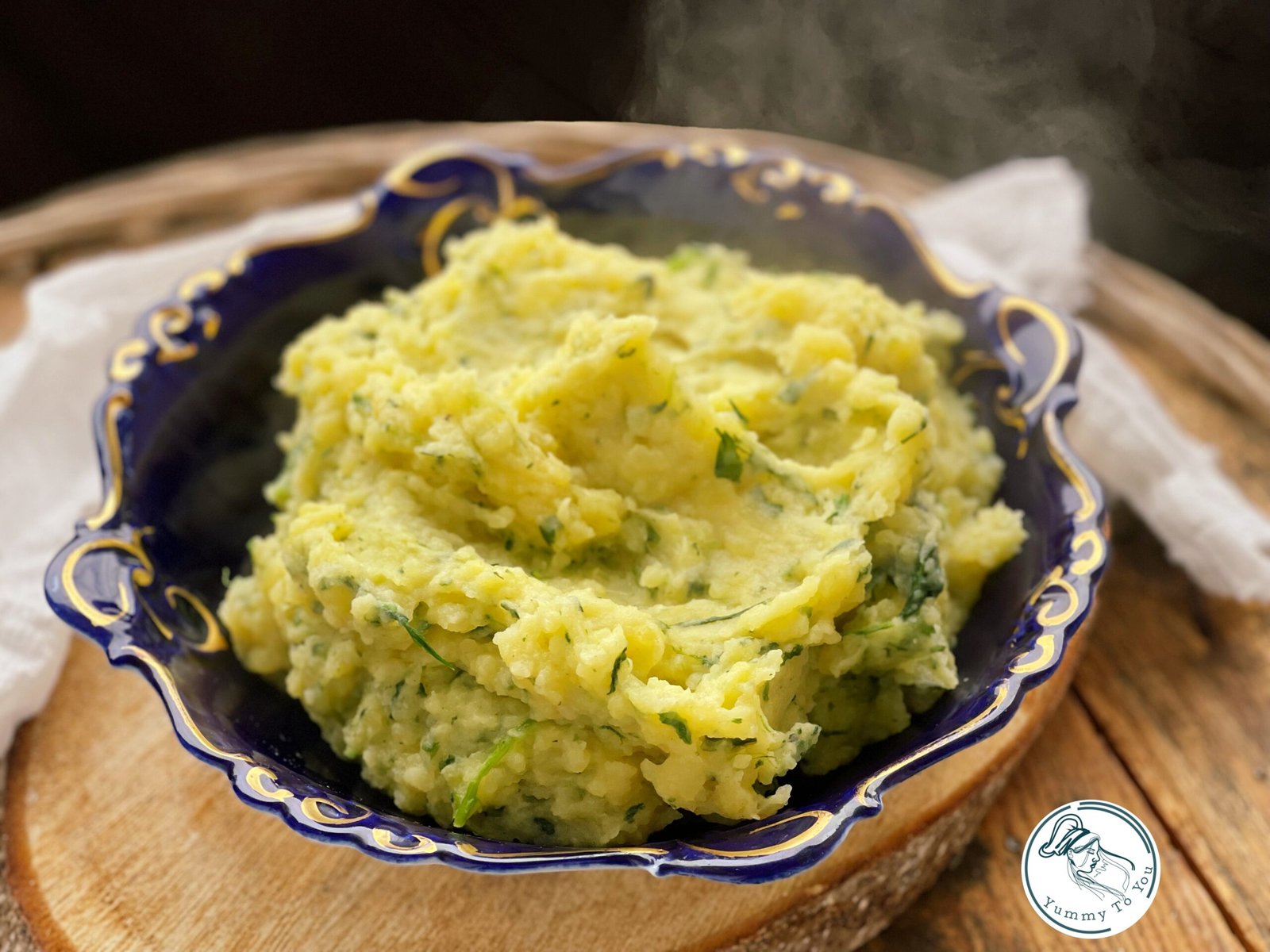 Piure de cartofi cu spanac și mix de brânzeturi – garnitură cremoasă