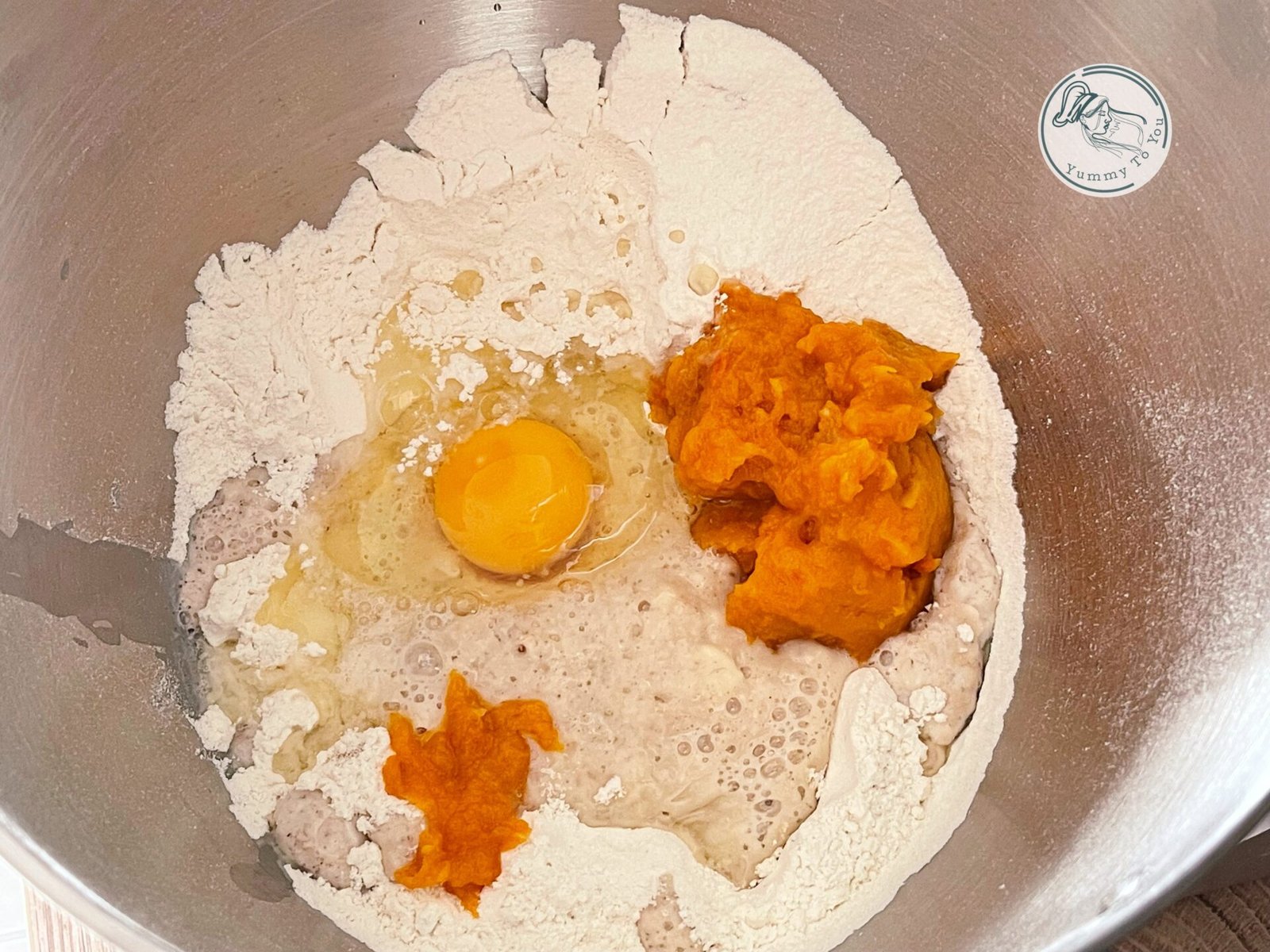 Preparare aluat rulouri 2