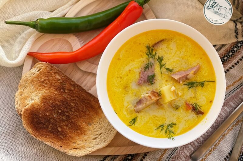 Smoked pork knuckle soup with sour cream