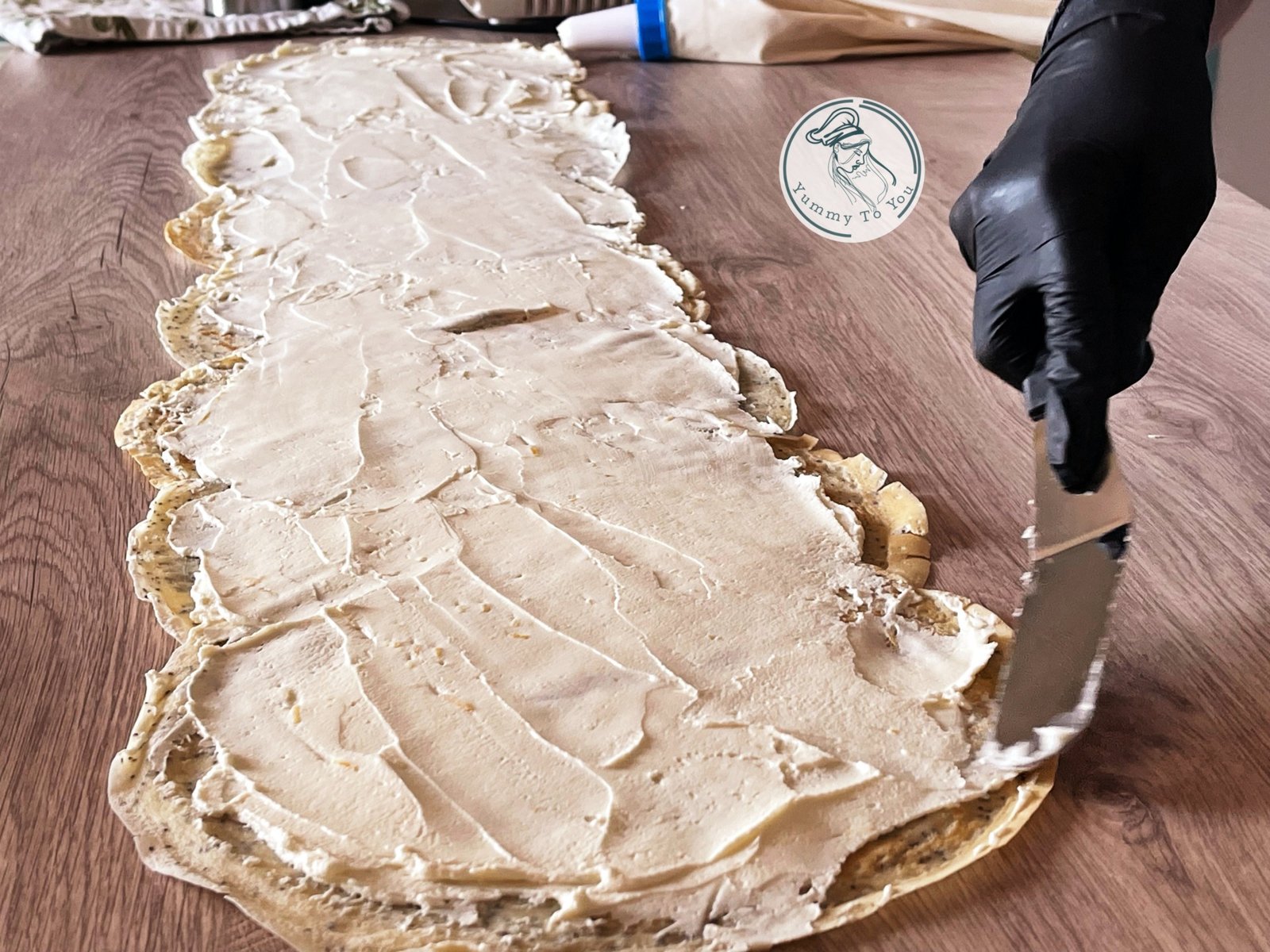 adaugare crema peste clatite adaugare crema peste clatite