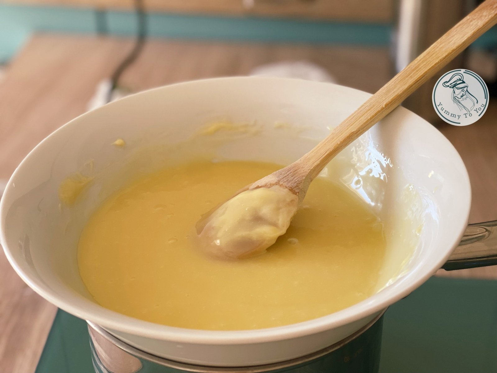 pregatire glazura de ciocolata 2 pregatire glazura de ciocolata 2