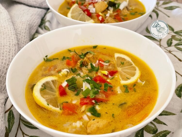 Supă curry cu pui și legume la oala sub presiune servire 4