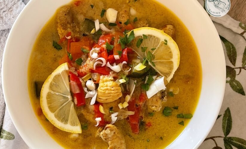 Supă curry cu pui și legume la oala sub presiune cover photo