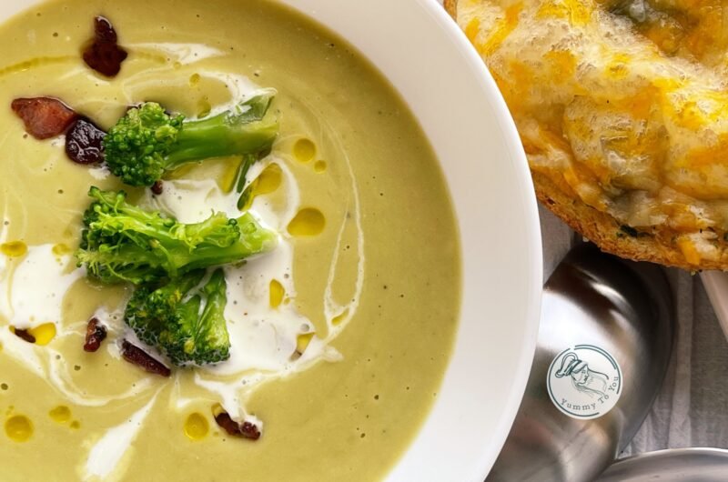Creamy broccoli soup with crispy roasted garlic bread