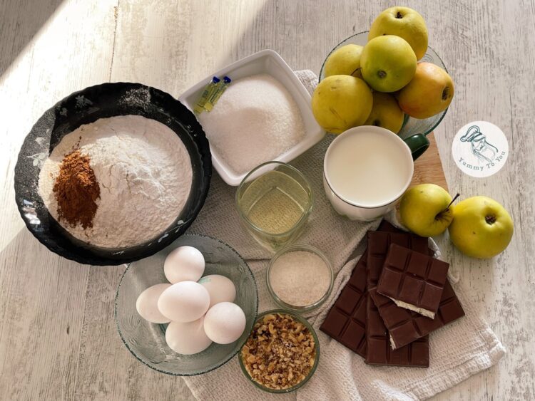 Chec pufos cu mere, nuci și ciocolată ingrediente Chec pufos cu mere, nuci și ciocolată ingredienten