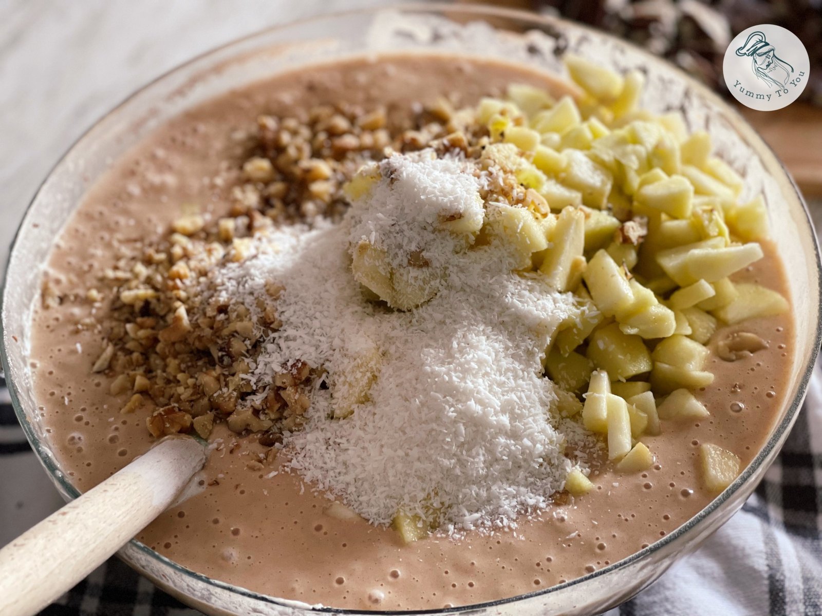 adaugare mere, nuci si nuca de cocos