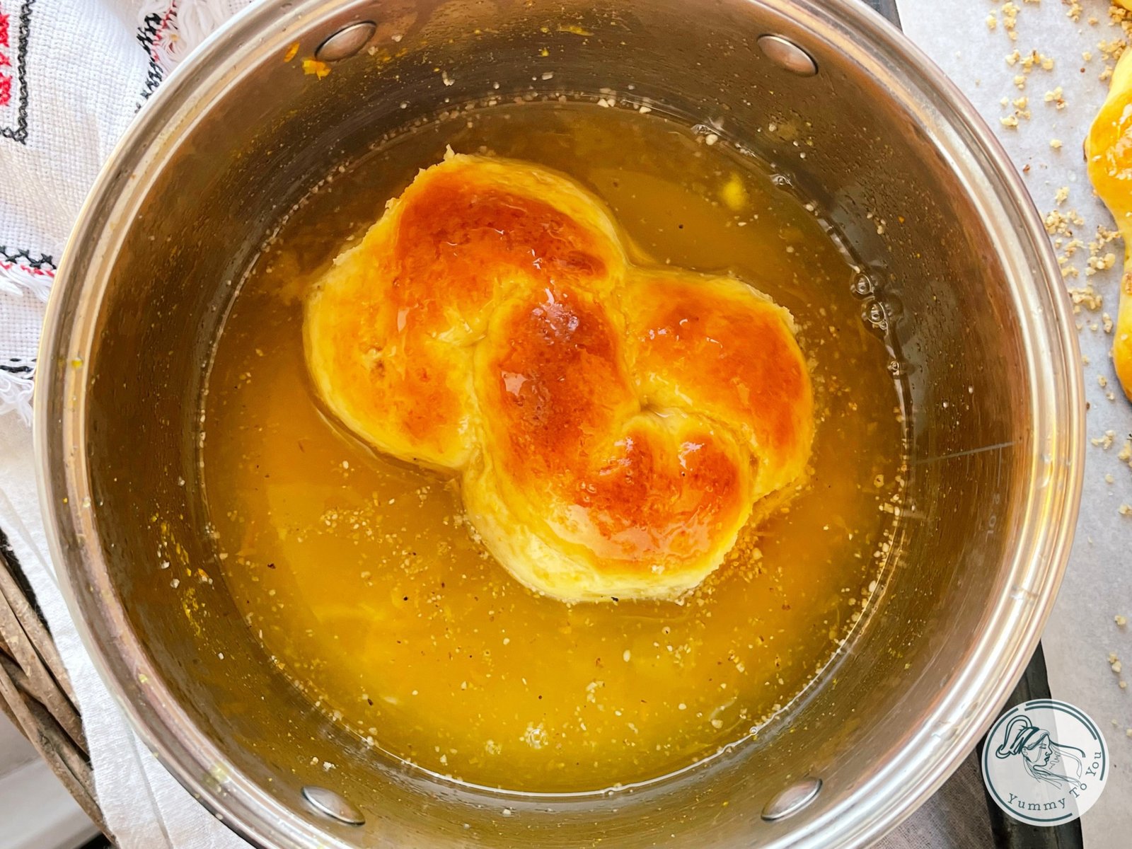 Insiropare mucenici moldovenesti pufosi