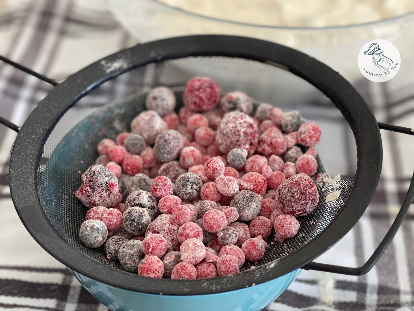 pregatire fructe congelate pentru chec