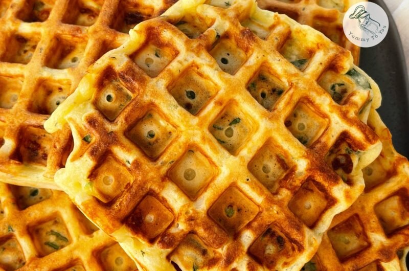 Gofre sărate cu dovlecel, spanac și brânză