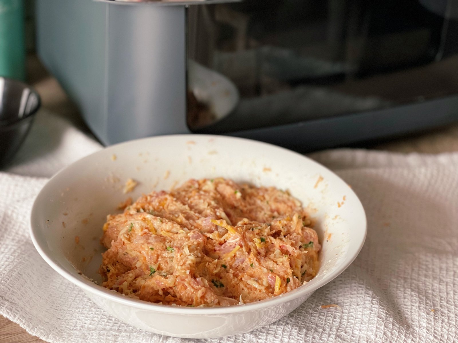 compozitie chiftele de pui cu legume