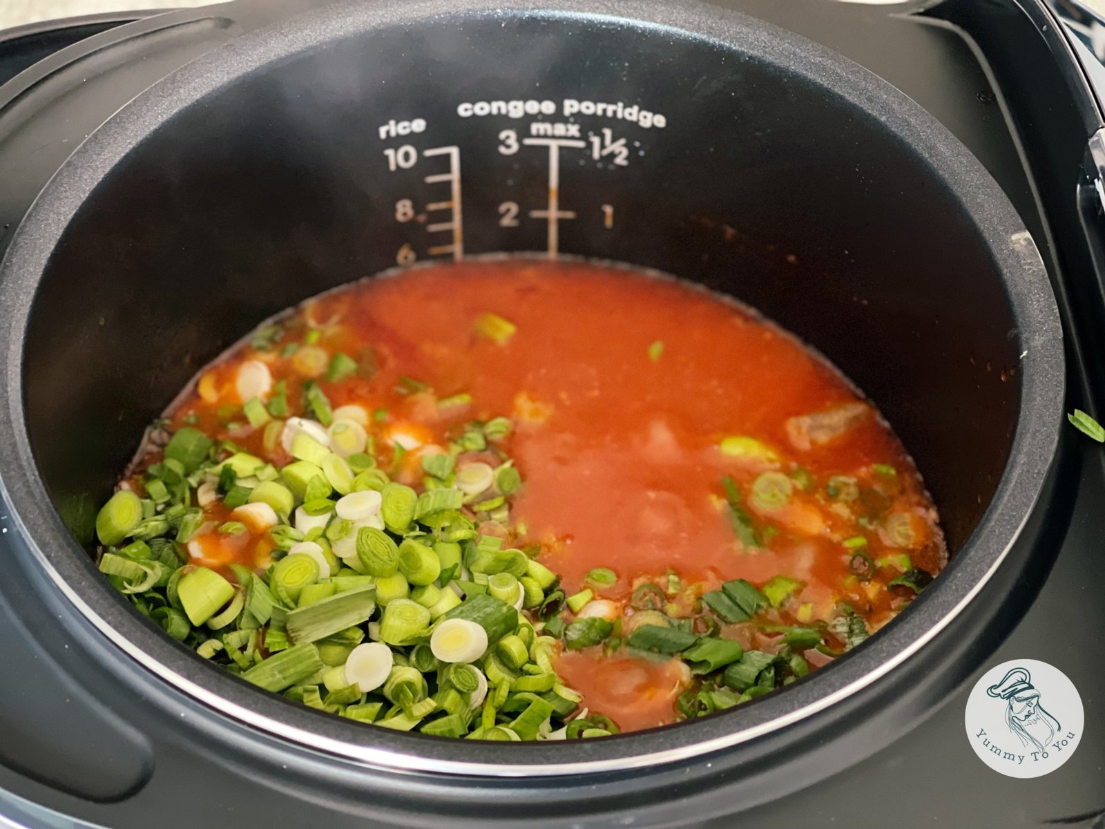 adaugare ceapa si usturoi verde