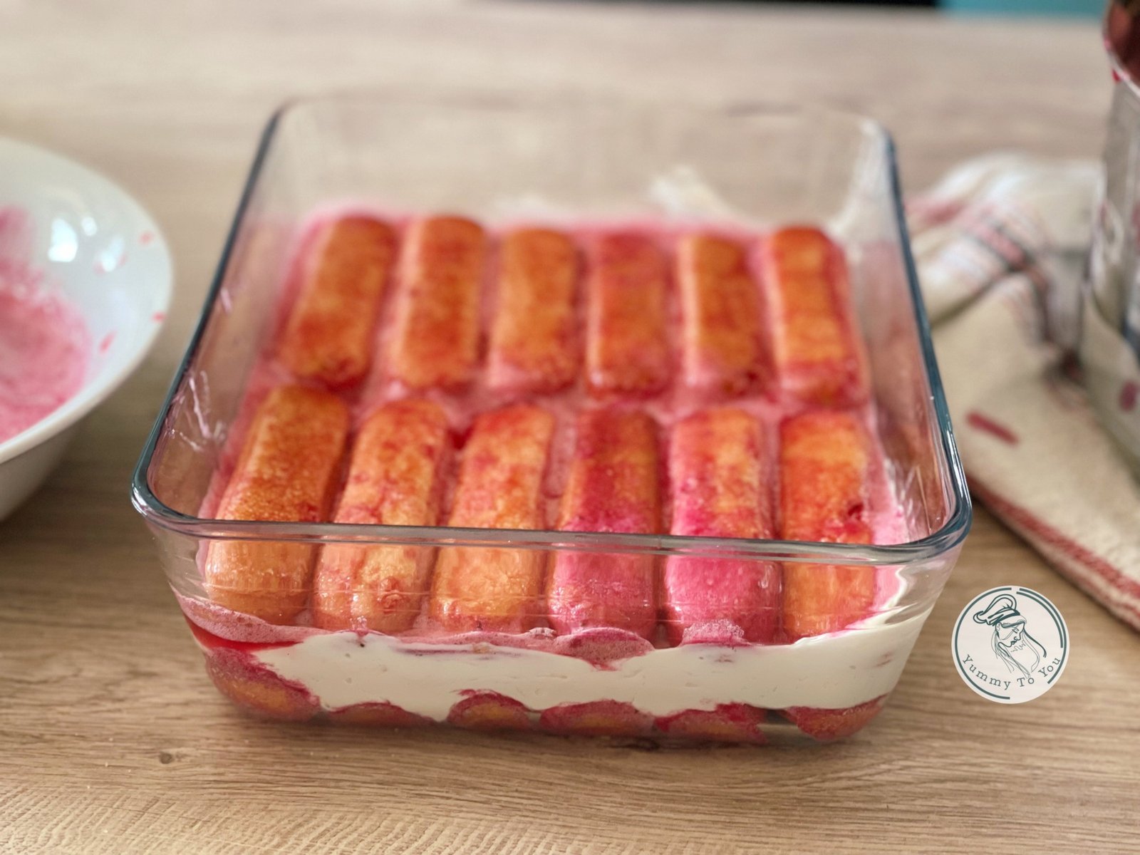 asamblare tiramisu capsuni 1
