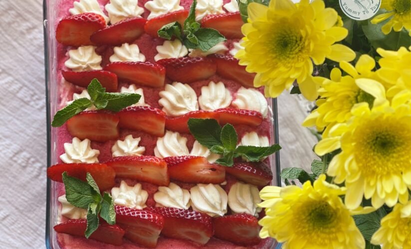 Tiramisu cu căpșuni, mascarpone si jeleu de fructe cover photo