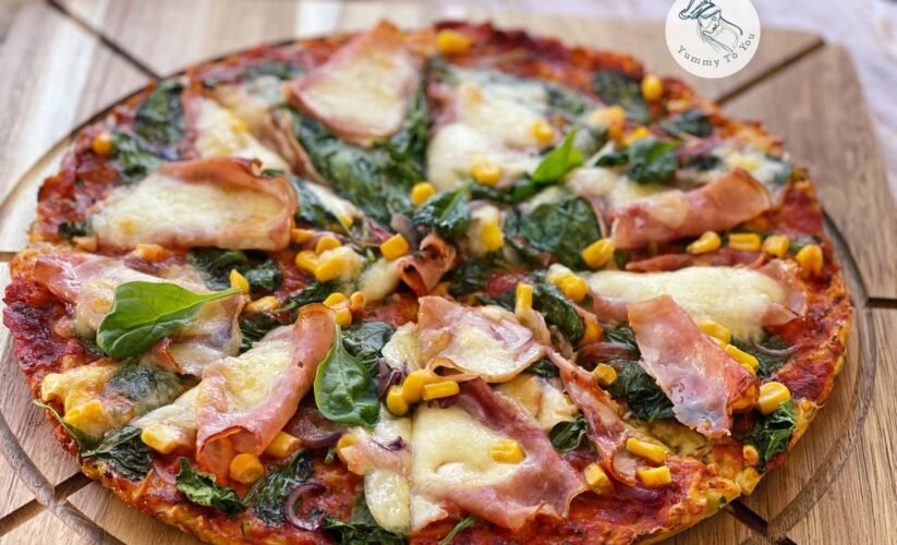 Pizza cu blat de zucchini și mozzarella cover photo