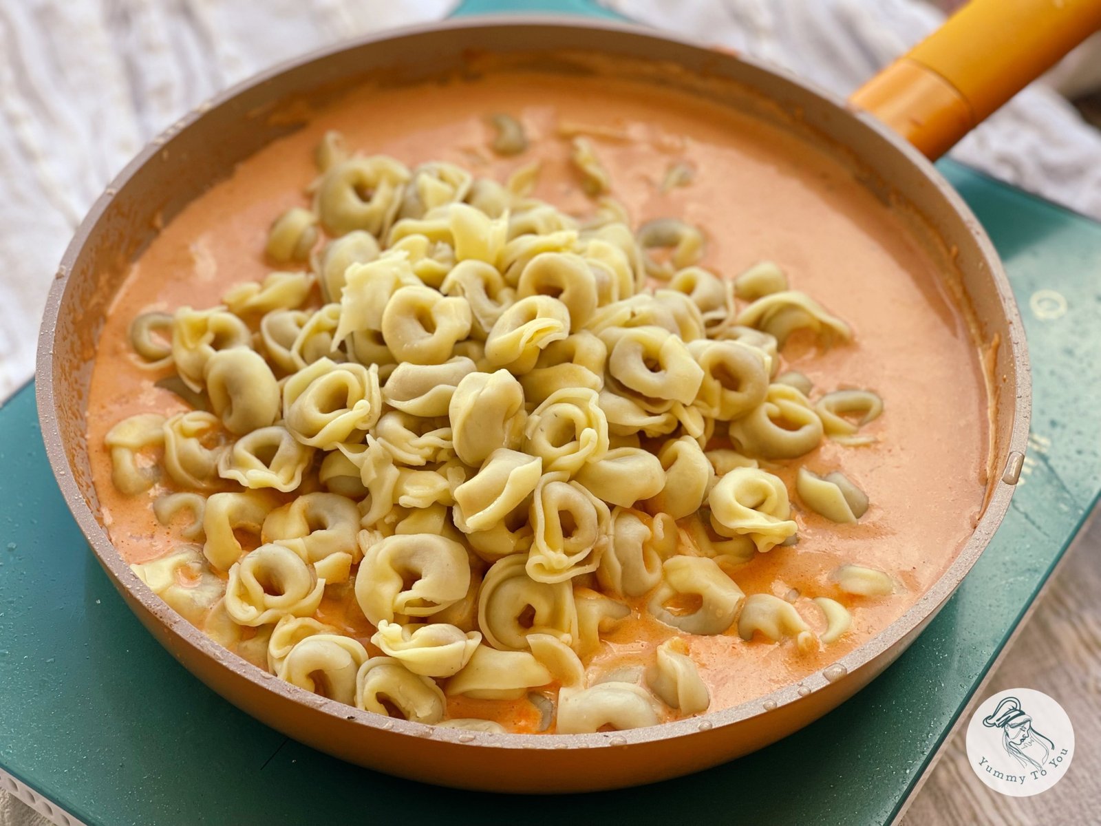 adaugare tortellini in sos