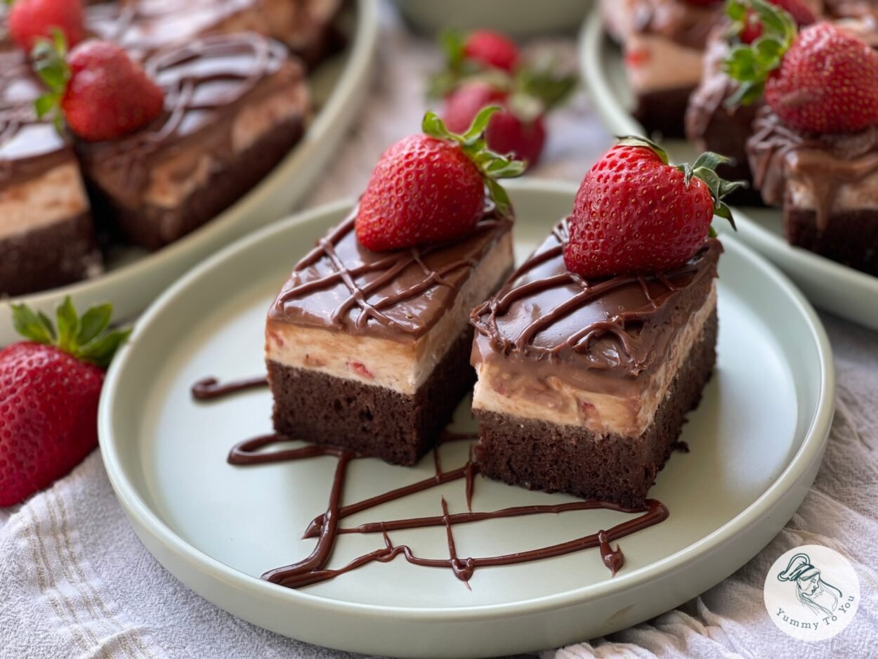 Chocolate and Strawberry Cake – Căpșunică