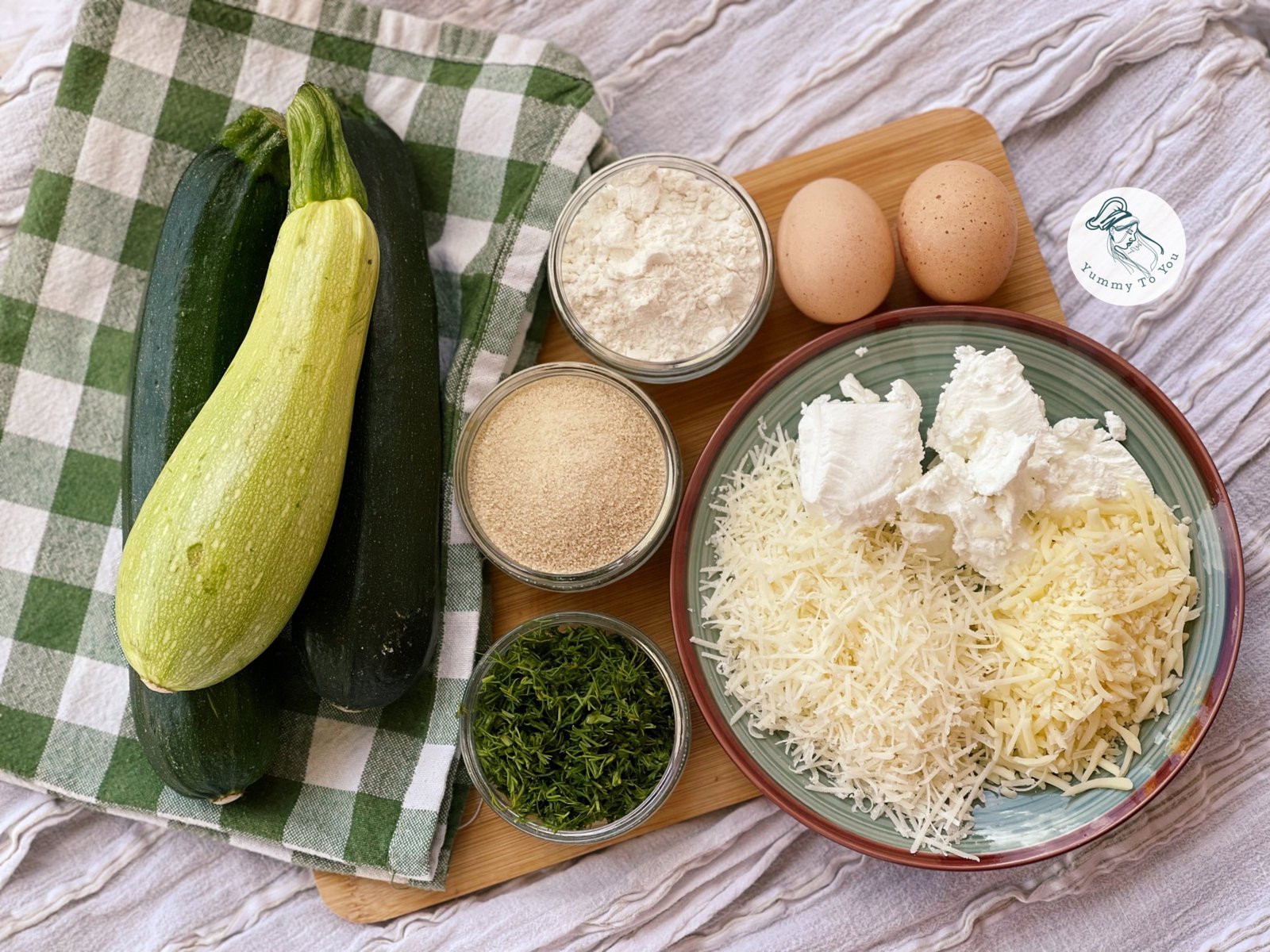 Chifteluțe de Dovlecei cu Feta și Parmezan ingrediente