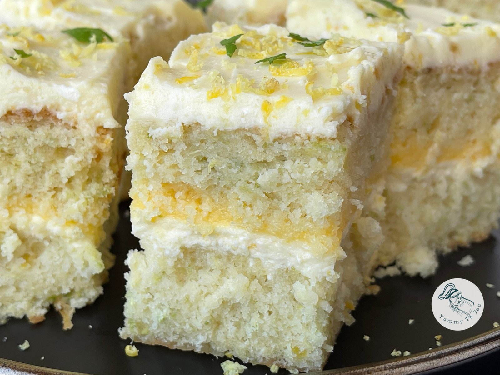 Fluffy Lemon Cake with Cream Cheese Frosting – A Refreshing Summer Dessert