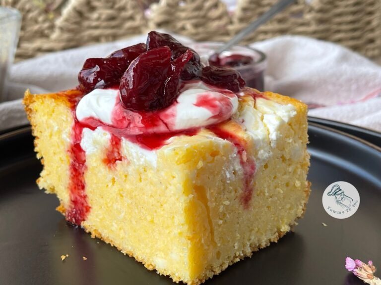 Traditional Moldovan Cornmeal and Farmer's Cheese Cake (Alivanca)