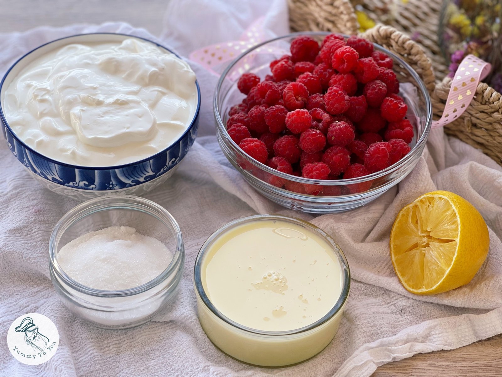 Înghețată cu iaurt și zmeură ingrediente Înghețată cu iaurt și zmeură ingrediente