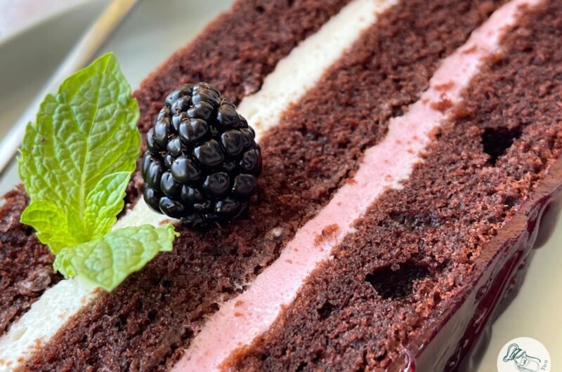 Duo Blackberry Cake