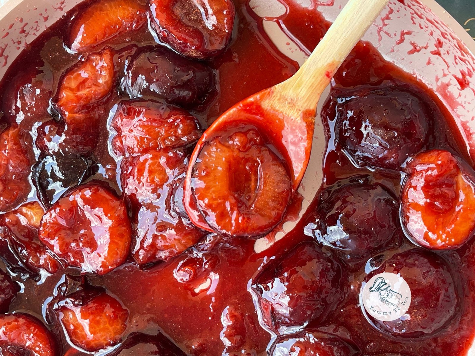 pregatire prune pentru prajitura 4 pregatire prune pentru prajitura 4