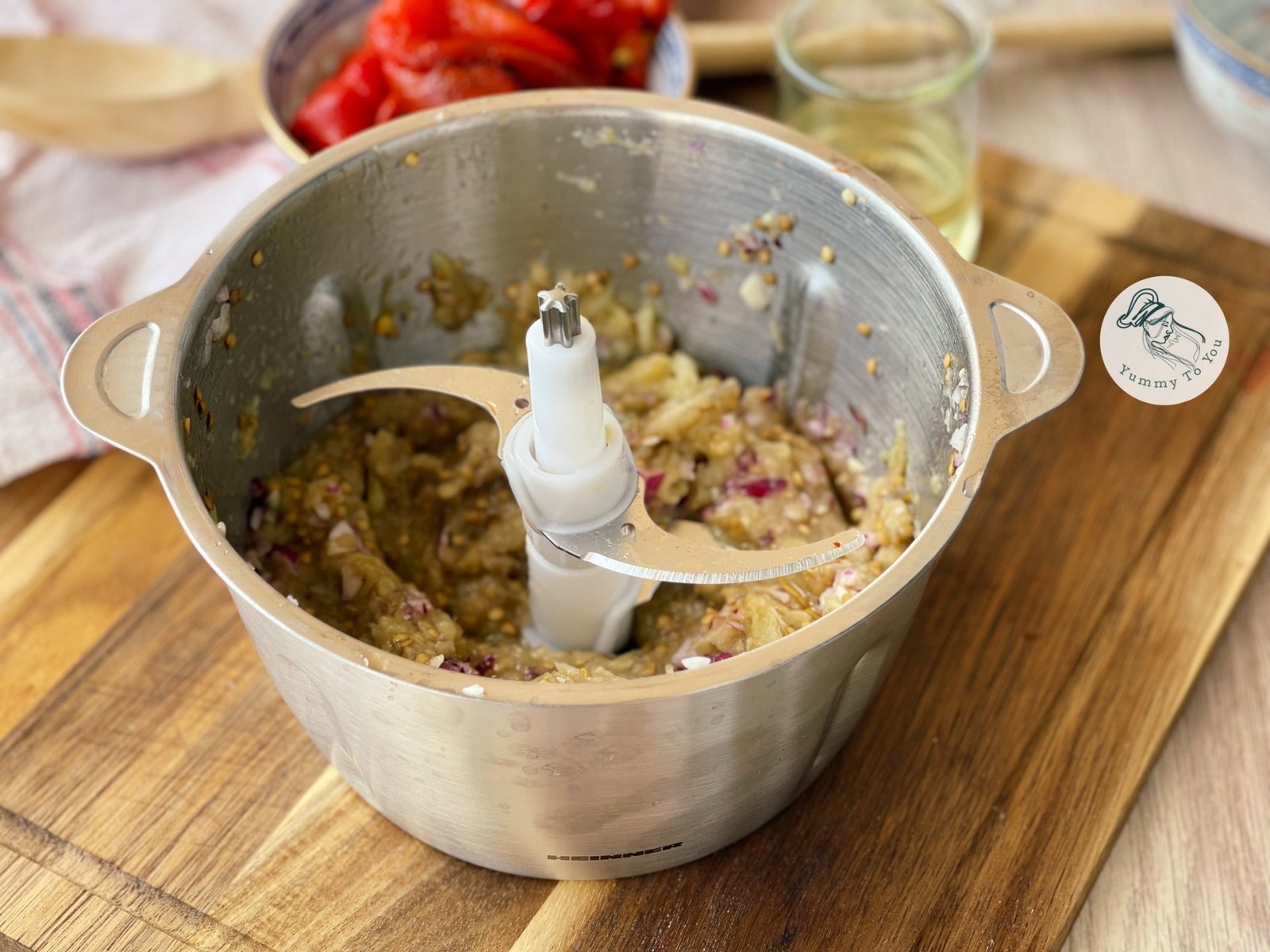 legume pentru salata in chopper