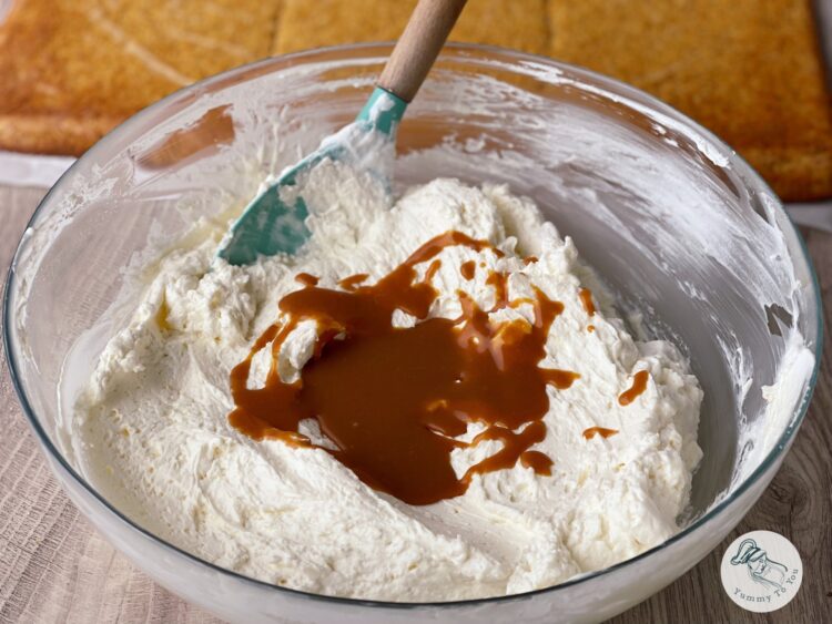 pregatire crema de branza si frisca 4 pregatire crema de branza si frisca 4